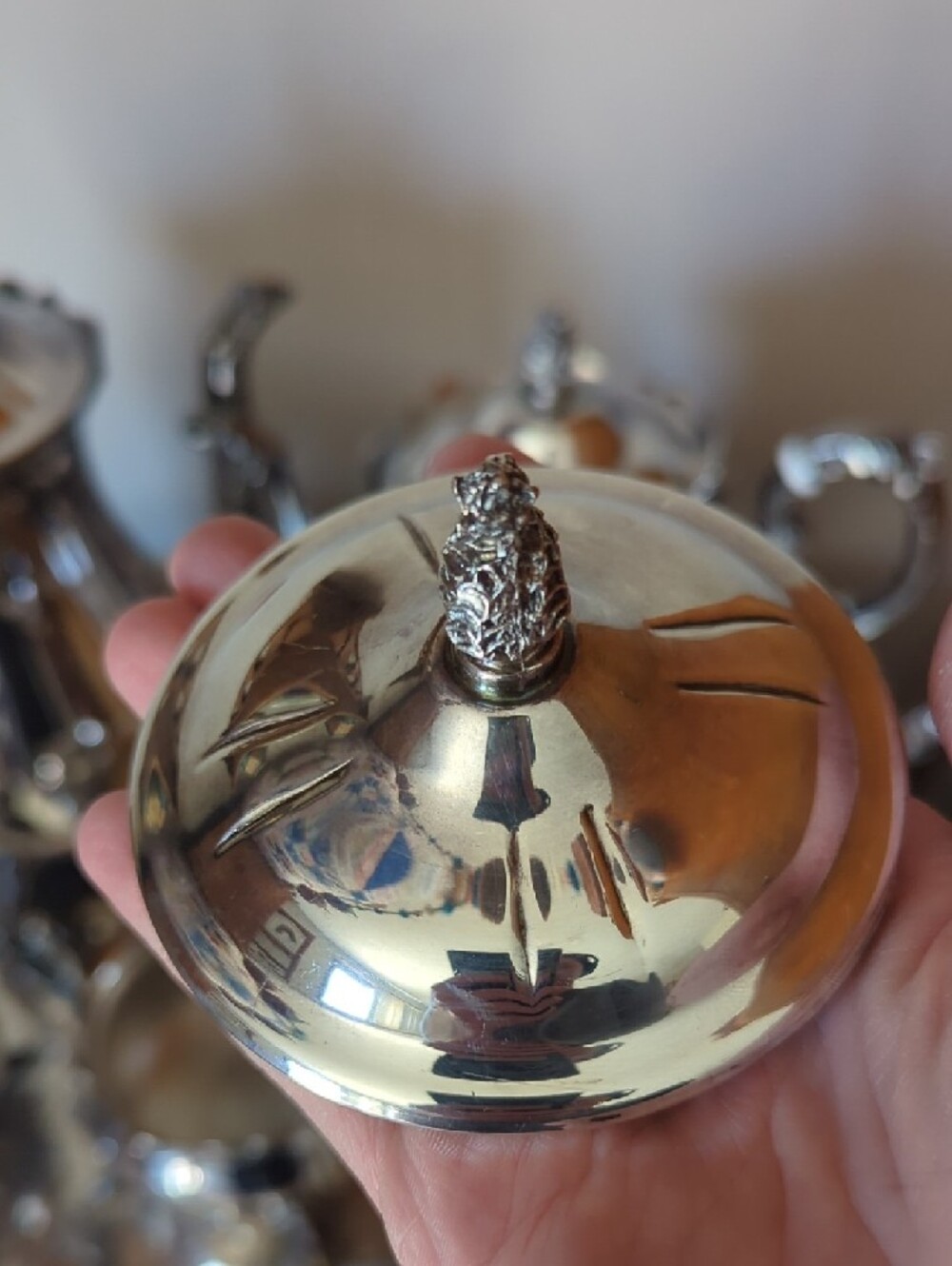 Elegant Silver Plated Tea & Coffee Service Set - Ornate Engraved Pieces - Picture 5 of 16